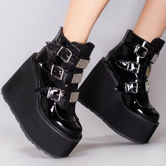 NEW Demonia - SWING 105 Dark Resistance Patent Black Platform Boots - Picture 2 of 3